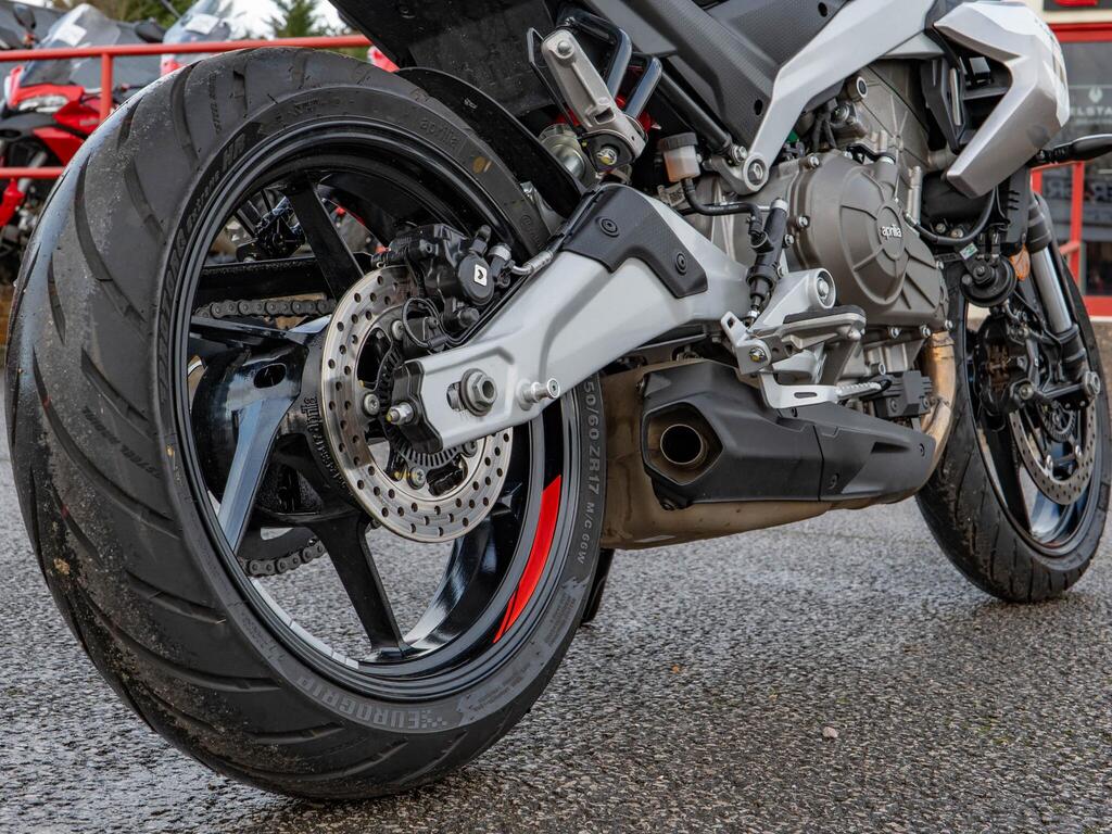 Used Aprilia Tuono 457 Naked